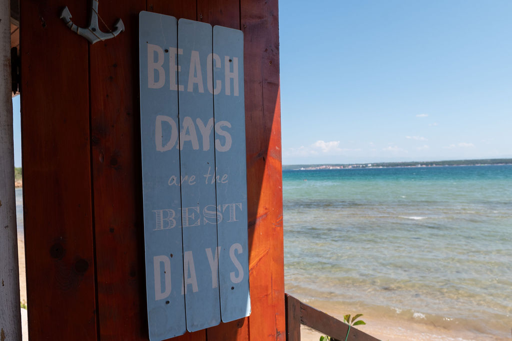 Family-friendly beach restaurant on Pašman Island